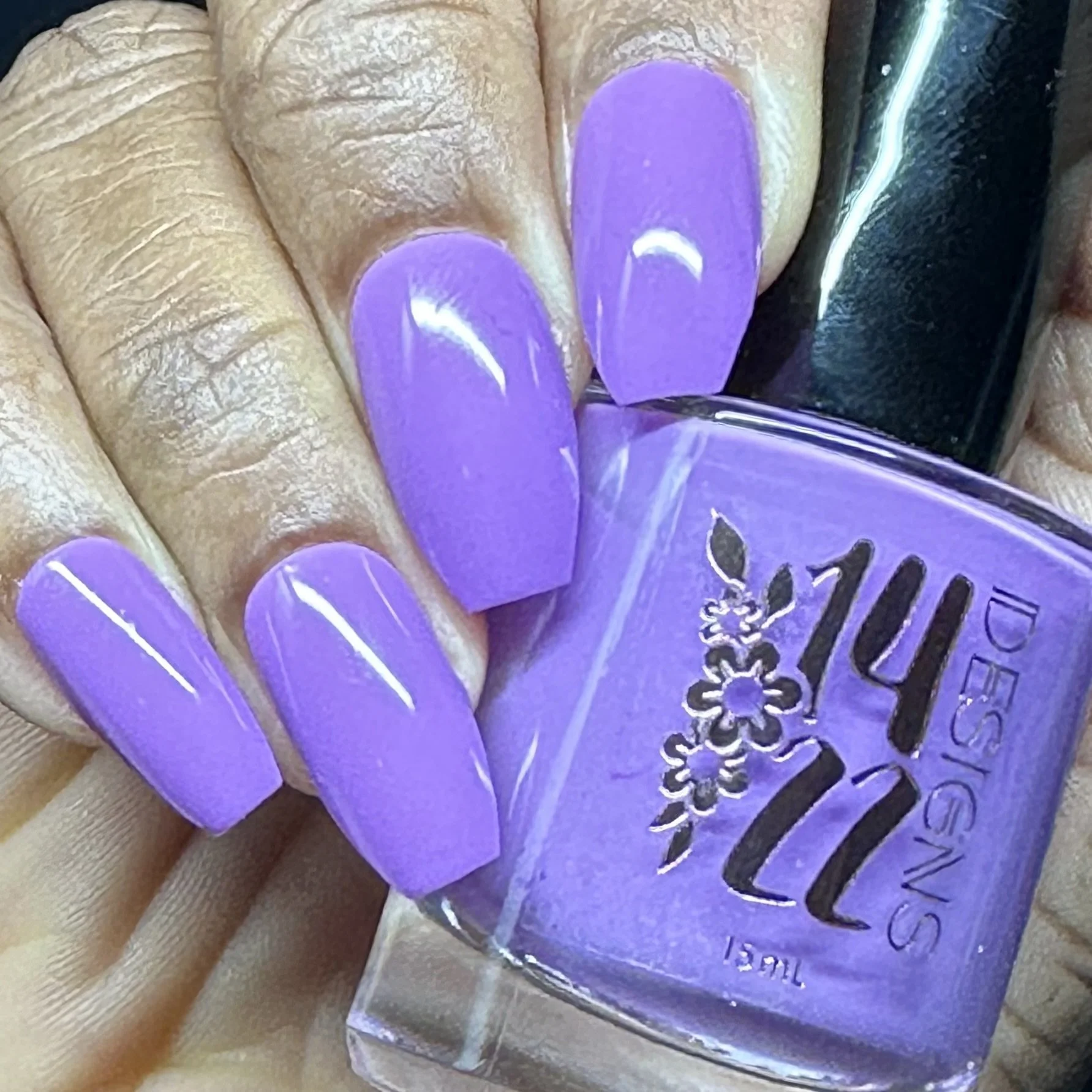 ÖHana nail Stitch Inspired Nails | OHANA Nails - Etsy